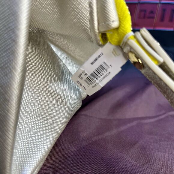 NWT Kendra Scott Dopp Kit Cosmetic Case Silver Zippered Pouch - Picture 6 of 11